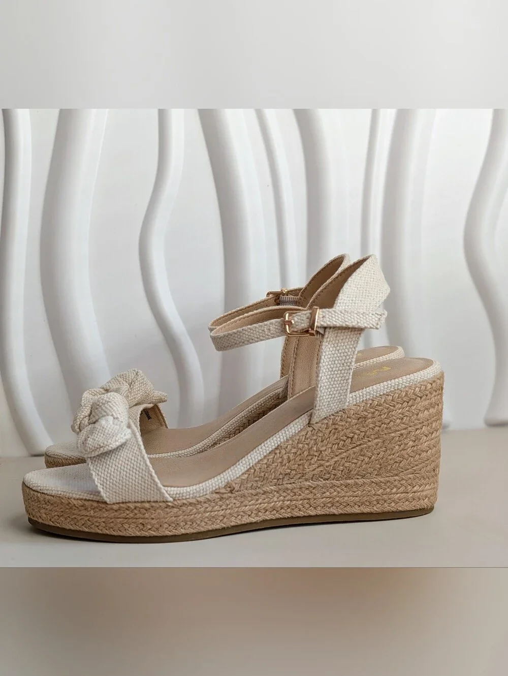 NIB MIA Josiane Natural Bow Platform Wedge Espadrille Sandals Size 8